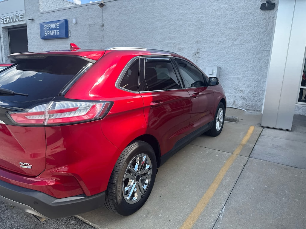 Used 2020 Ford Edge SEL SUV