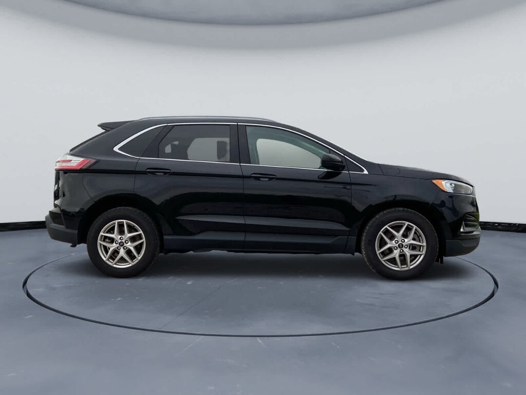 Used 2024 Ford Edge SEL SUV