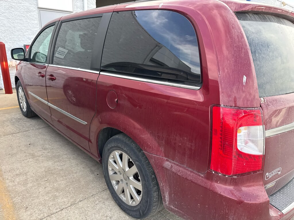 Used 2015 Chrysler Town & Country Touring Van