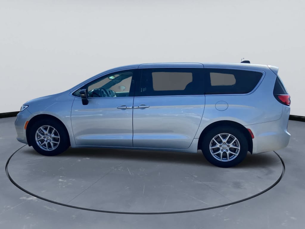 Used 2024 Chrysler Pacifica Touring L Van Passenger Van