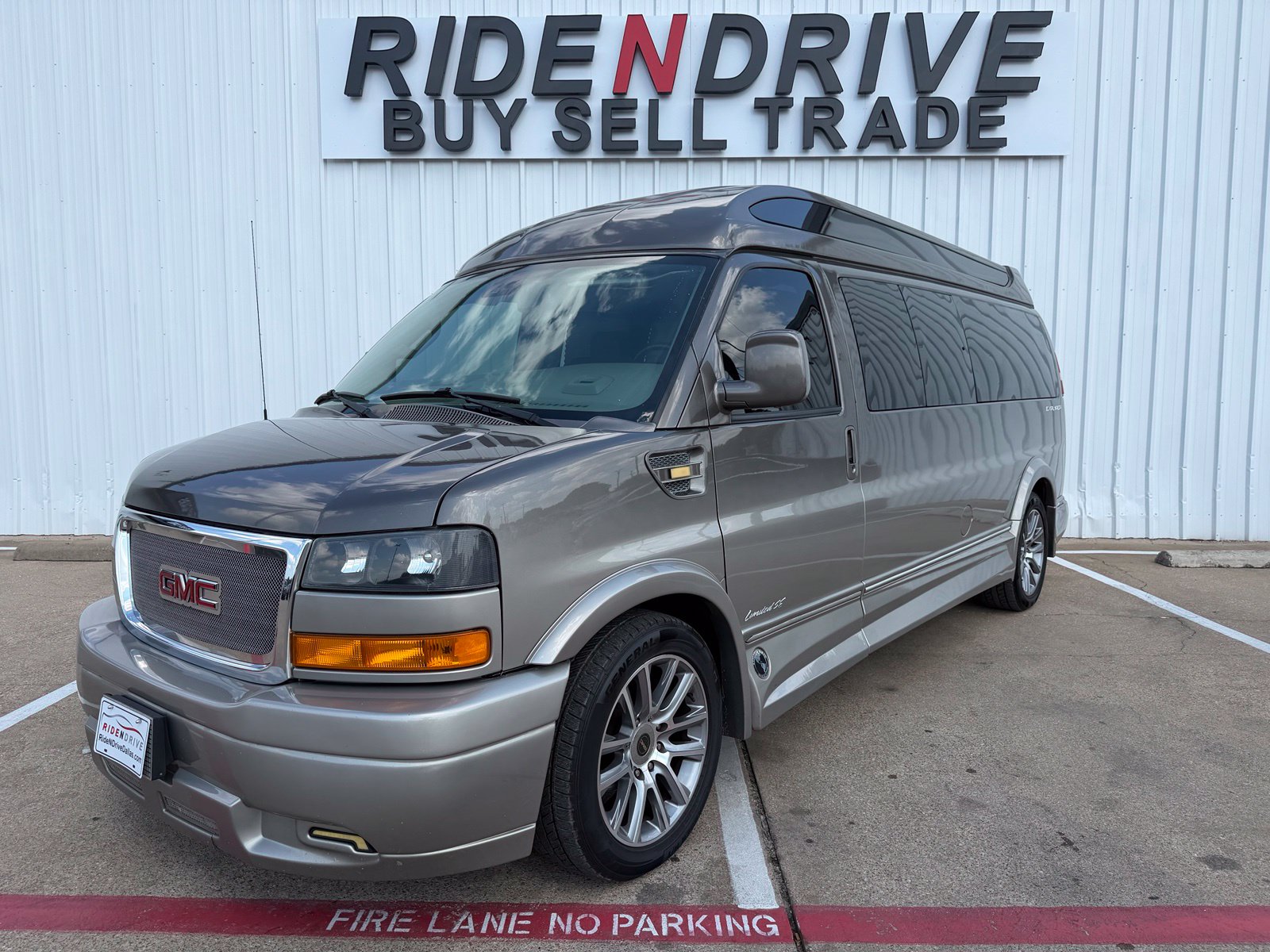 2020 GMC Savana Cargo Work Van