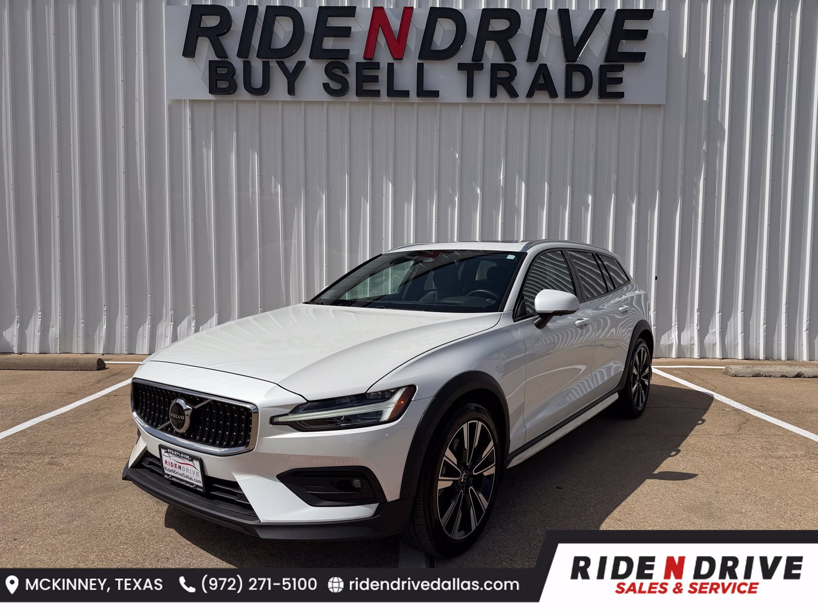 2023 Volvo V60 Cross Country Ultimate