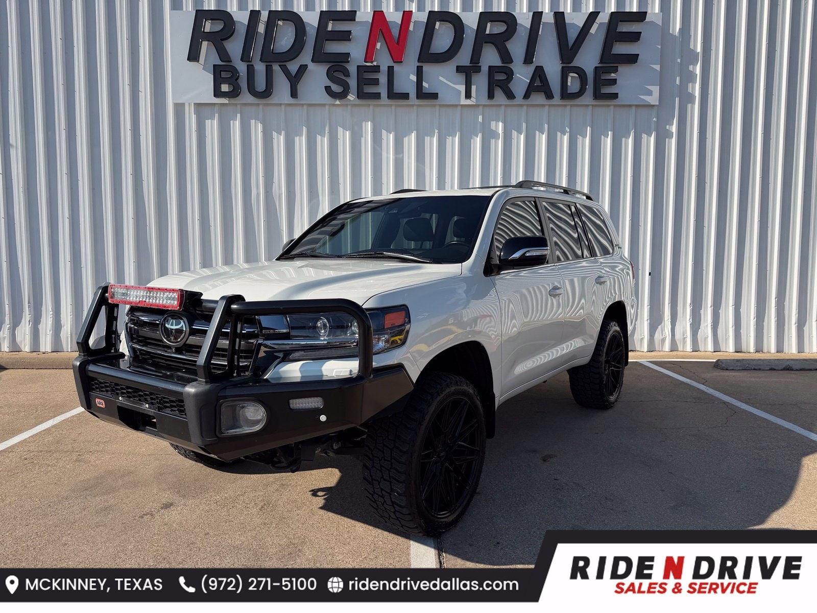 2020 Toyota Land Cruiser