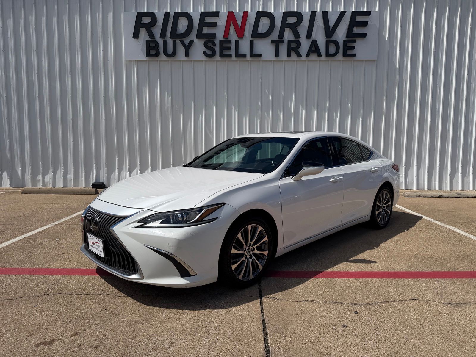 2021 Lexus ES