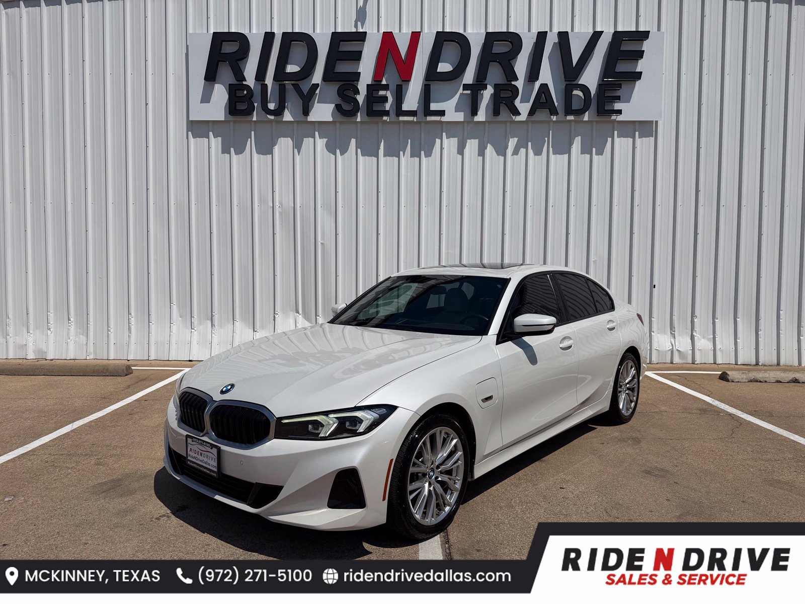 2023 BMW 3 Series 330e