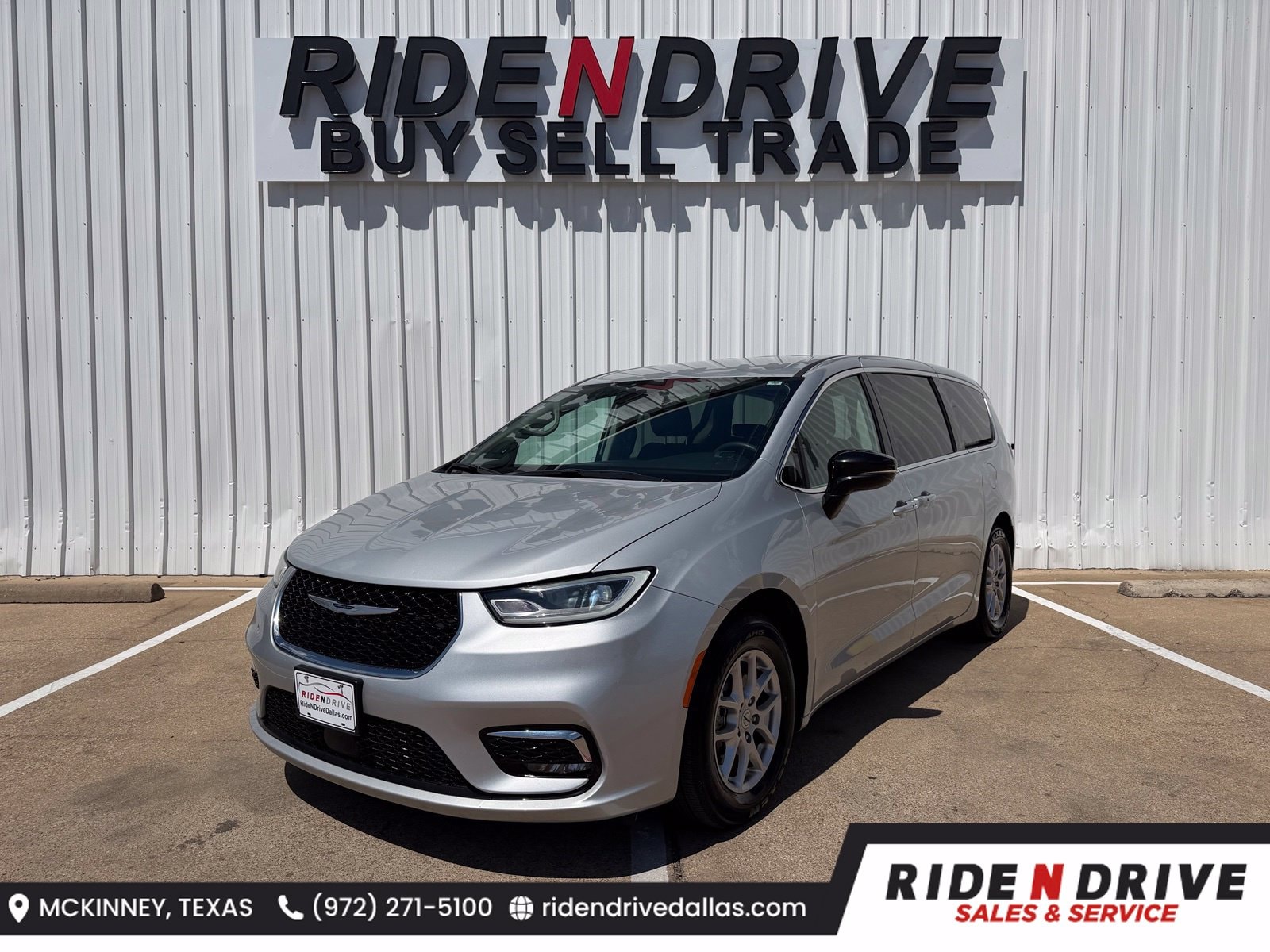 2024 Chrysler Pacifica Touring L