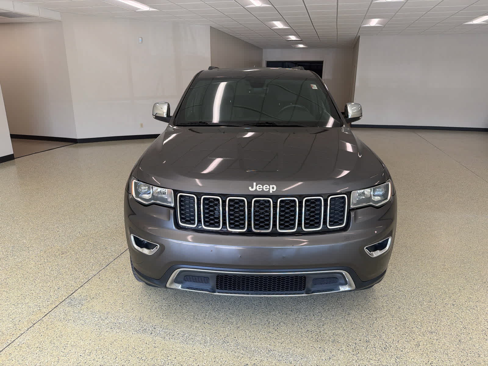 Used 2017 Jeep Grand Cherokee Limited SUV