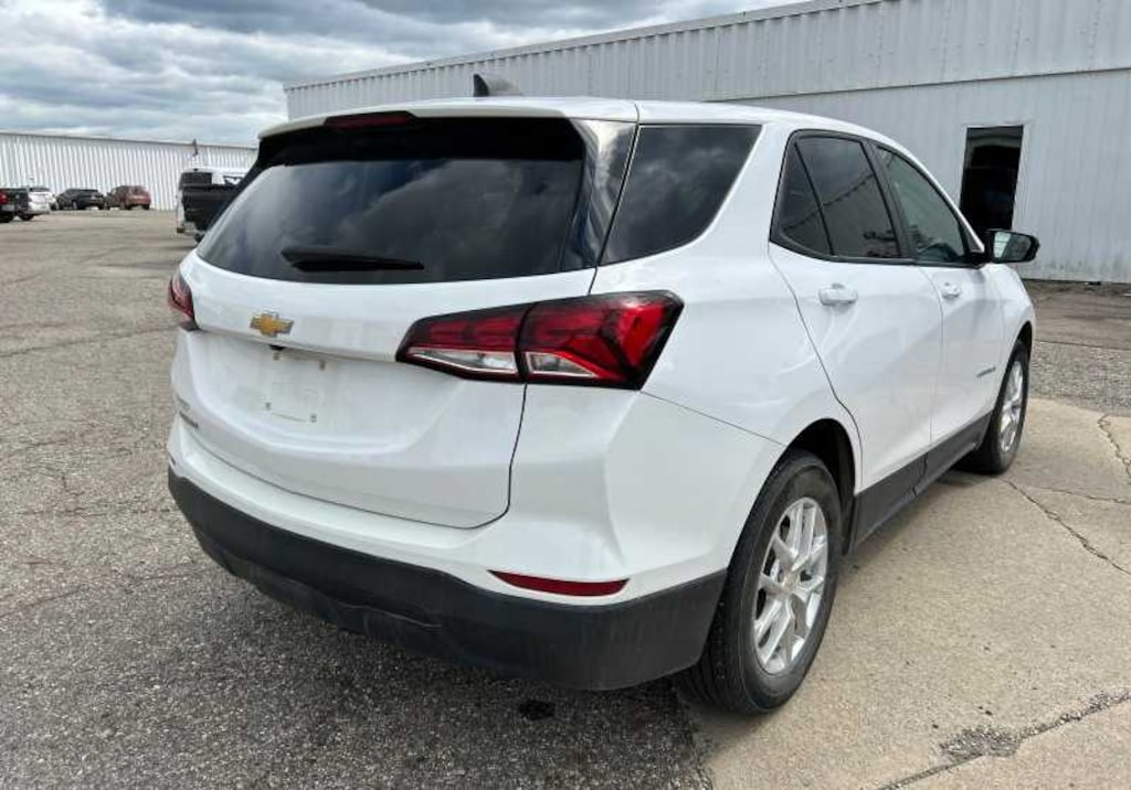 Used 2024 Chevrolet Equinox LS SUV