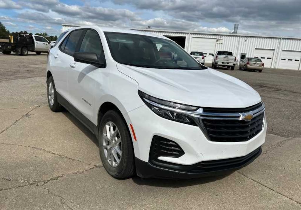Used 2024 Chevrolet Equinox LS SUV