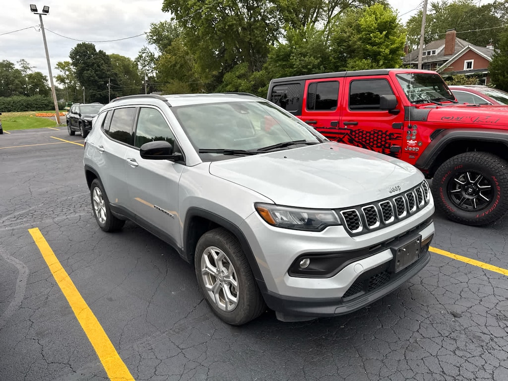 Used 2024 Jeep Compass Latitude SUV