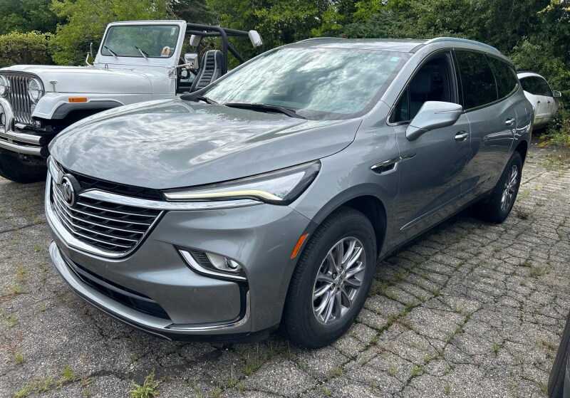 2023 Buick Enclave Essence