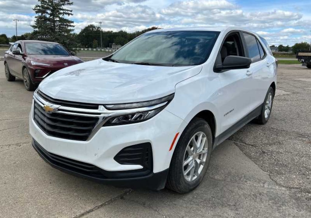 Used 2024 Chevrolet Equinox LS SUV