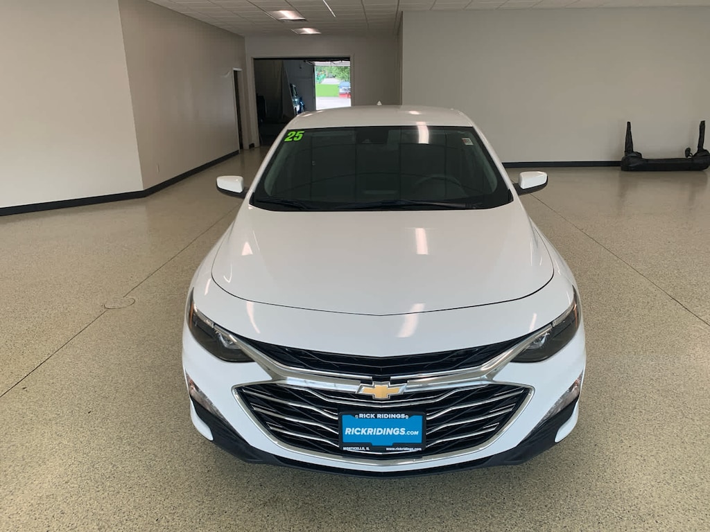 Used 2025 Chevrolet Malibu 1LT Sedan