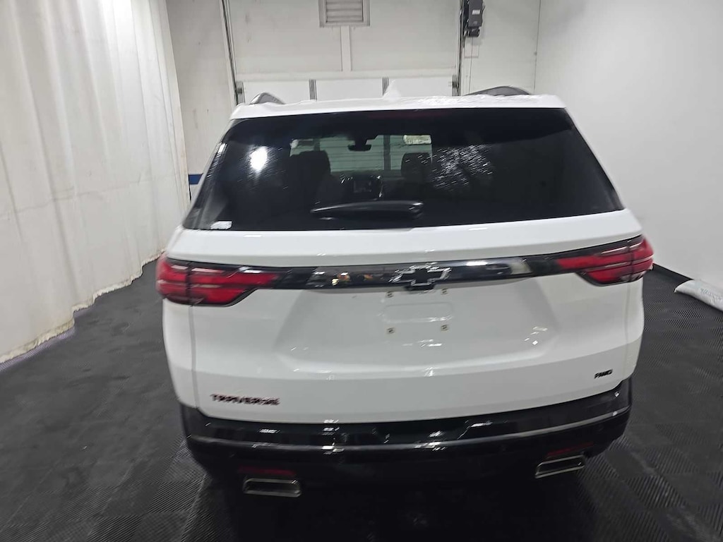 Used 2023 Chevrolet Traverse Premier SUV