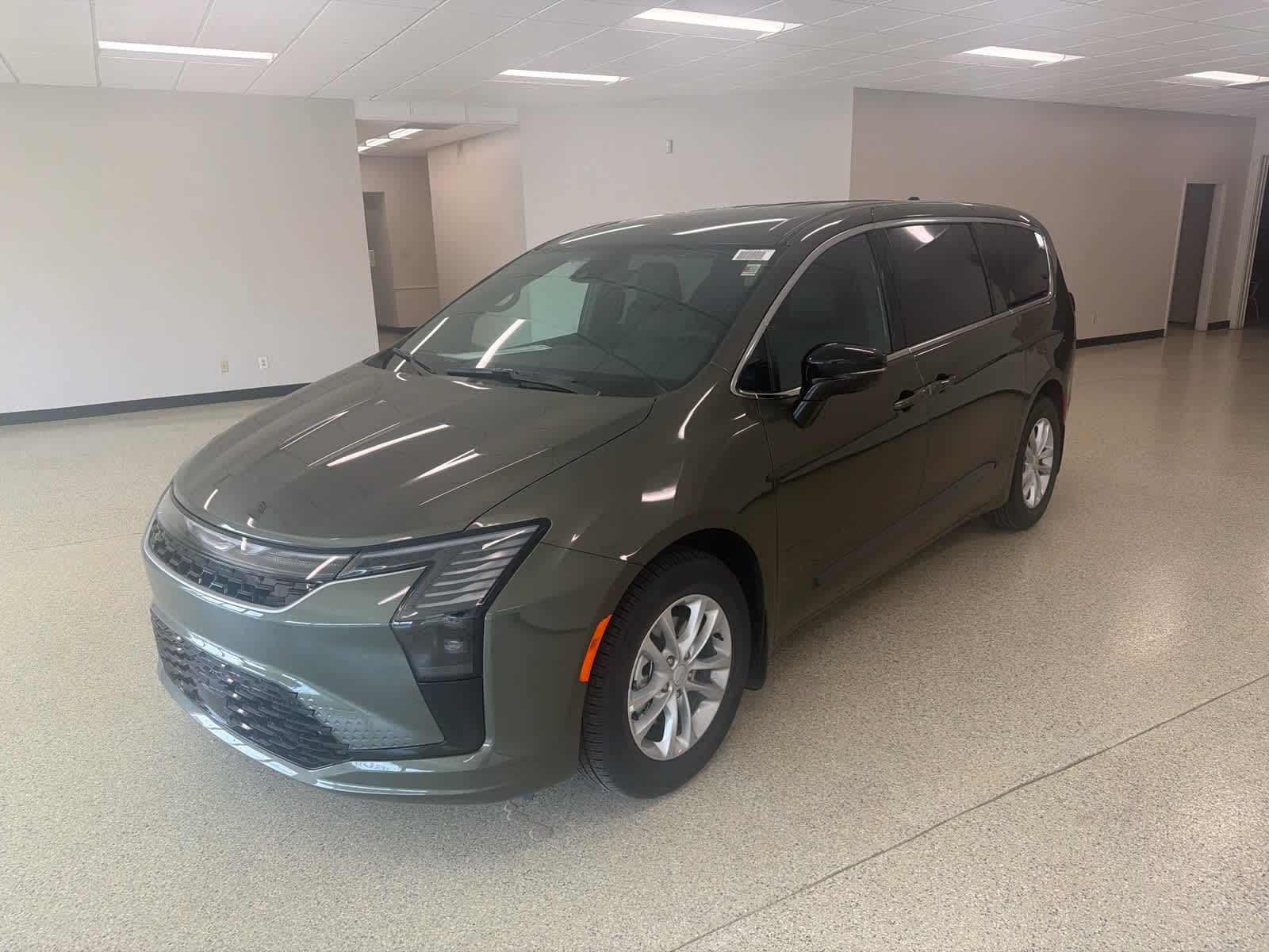 2027 Chrysler Pacifica SELECT Passenger Van