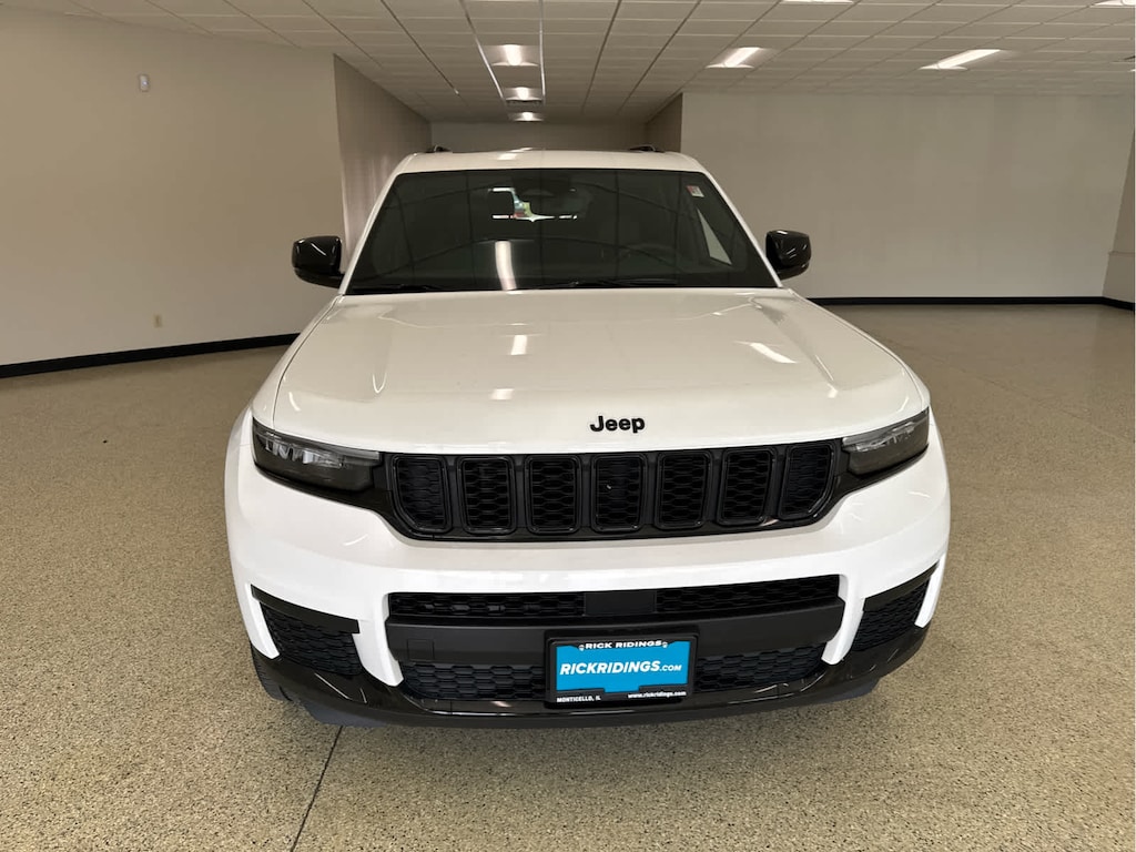 Used 2024 Jeep Grand Cherokee L Altitude X 4x4