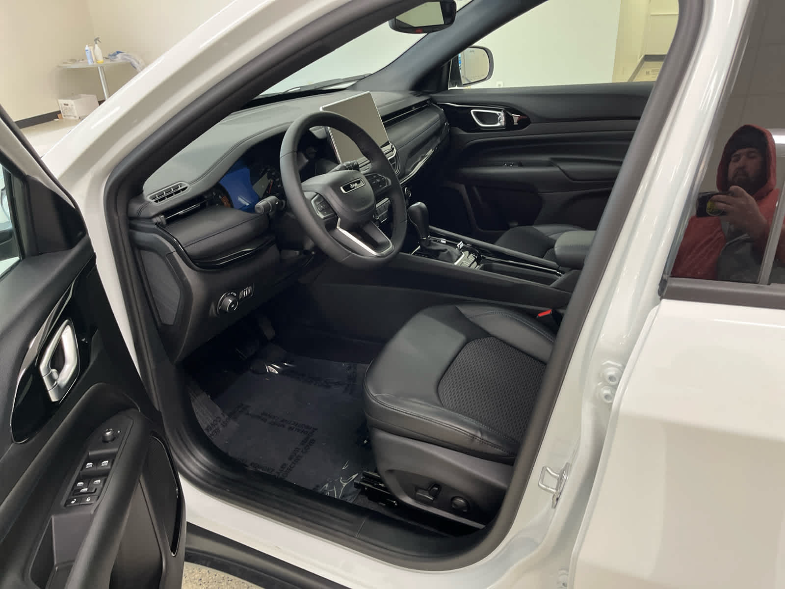 2026 Jeep Compass Latitude Altitude - Photo 17