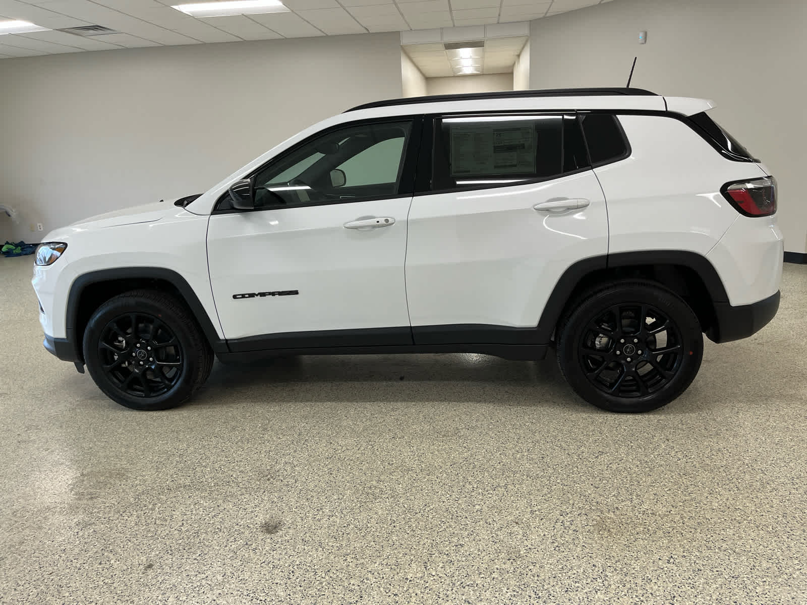 2026 Jeep Compass Latitude Altitude - Photo 8