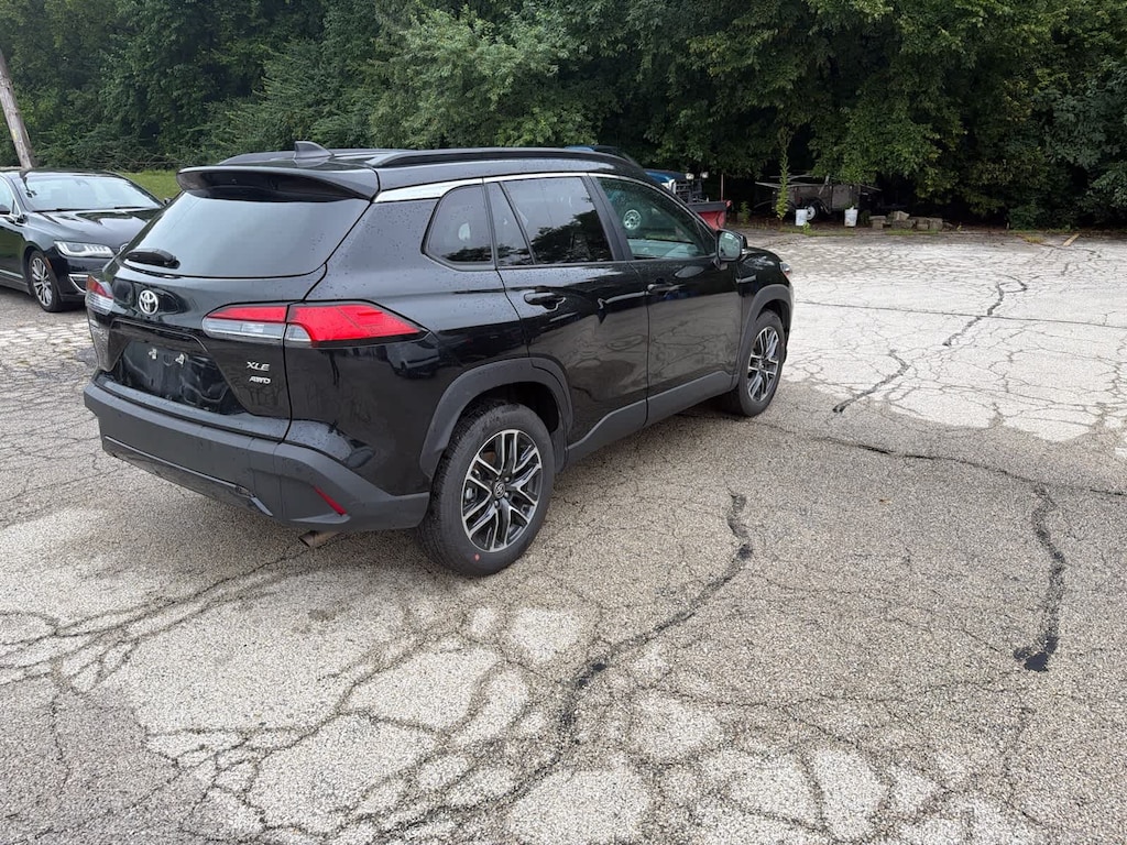 Used 2026 Toyota Corolla Cross XLE 4WD (Natl)