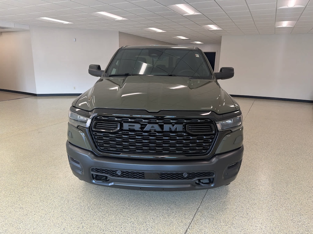 New 2027 Ram 1500 WARLOCK CREW CAB 4X4 5'7 BOX Pickup