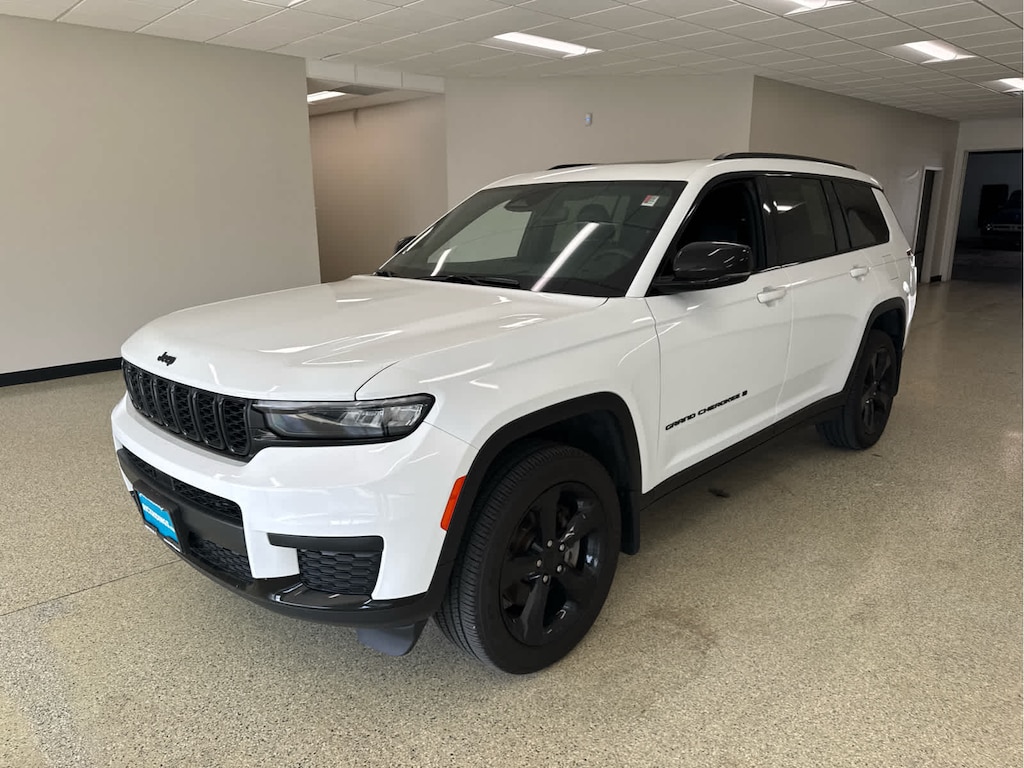 Used 2024 Jeep Grand Cherokee L Altitude X 4x4