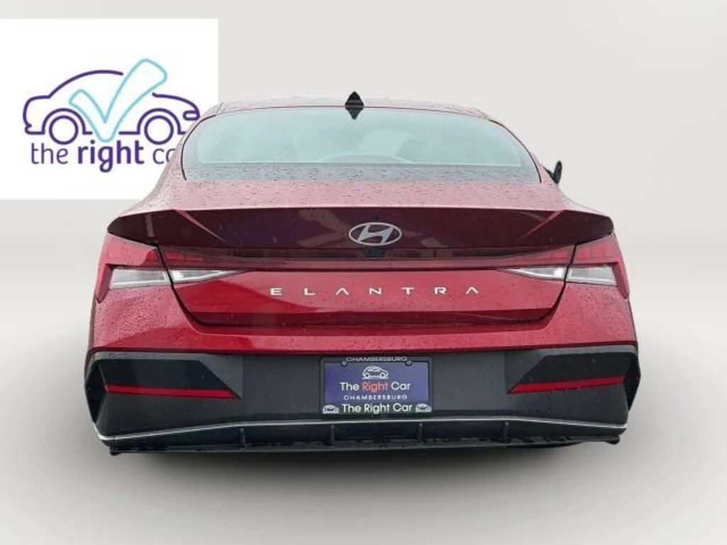 Used 2025 Hyundai Elantra SEL Convenience Sedan
