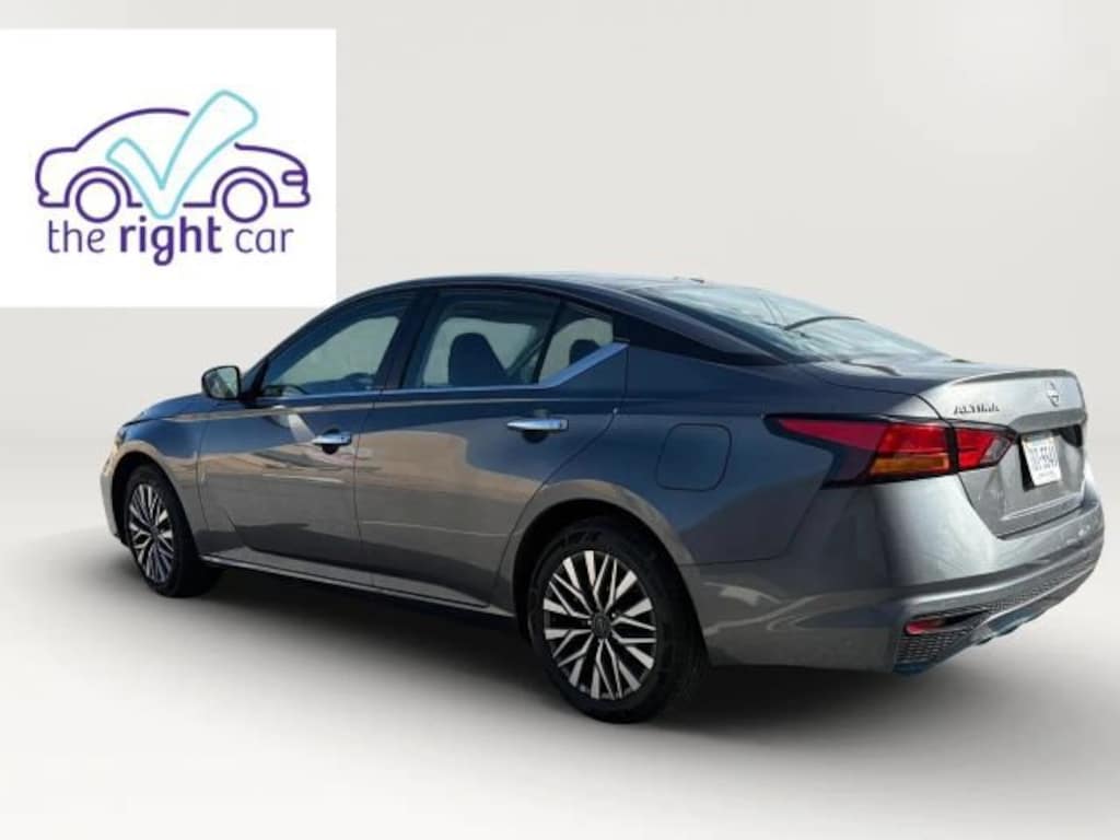 Used 2025 Nissan Altima SV Sedan
