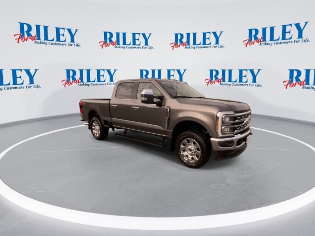 New 2027 Ford F-250SD Lariat Truck