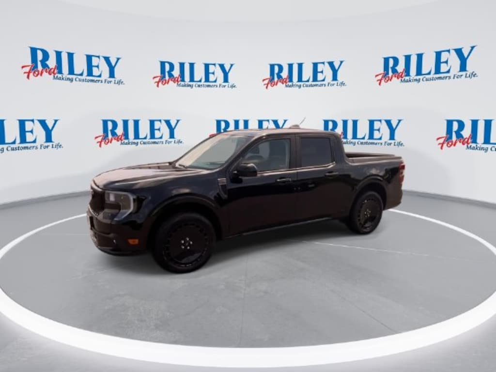 New 2026 Ford Maverick Lobo Standard Truck