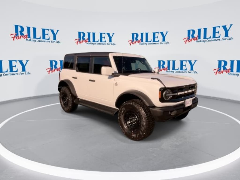 New 2026 Ford Bronco Outer Banks SUV