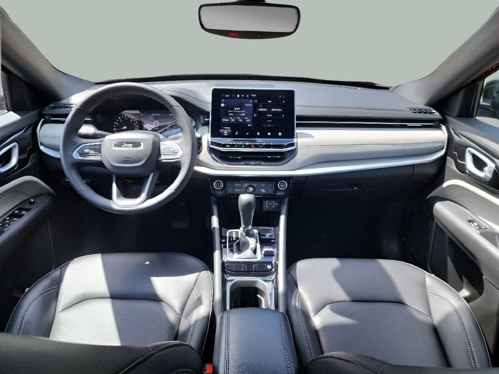 2025 Jeep Compass Limited - Photo 14