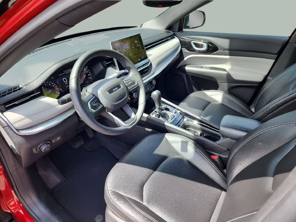 2025 Jeep Compass Limited - Photo 11