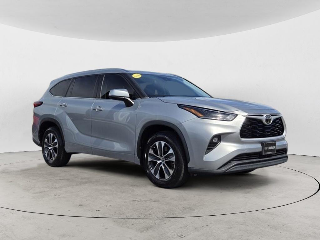 Certified 2021 Toyota Highlander XLE Sport Utility