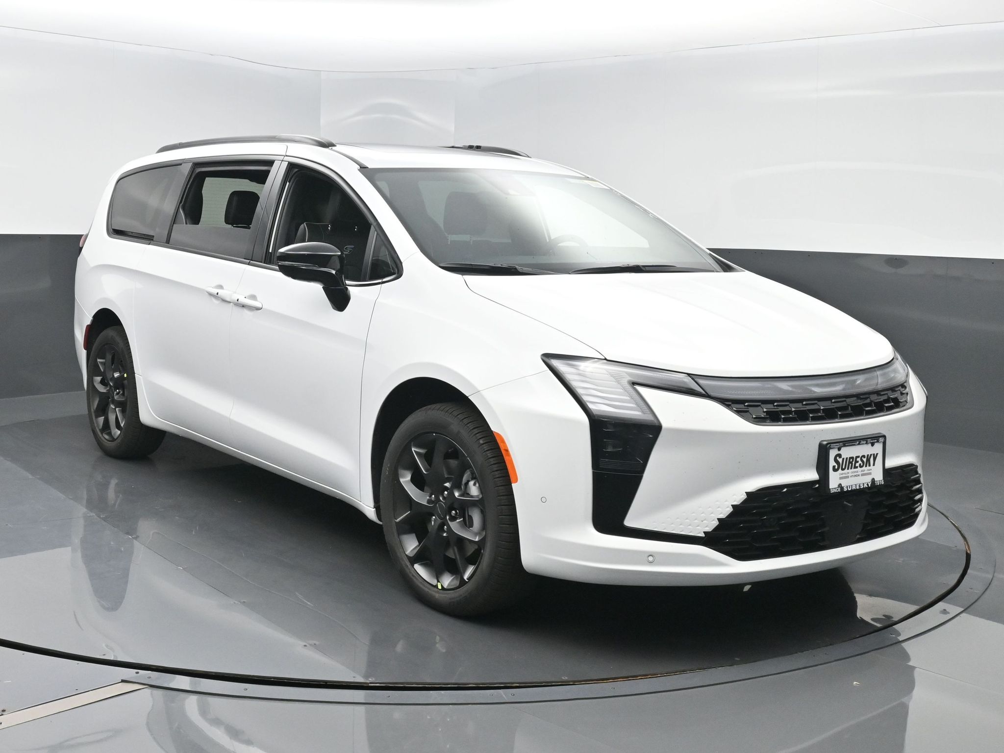 2027 Chrysler Pacifica Limited