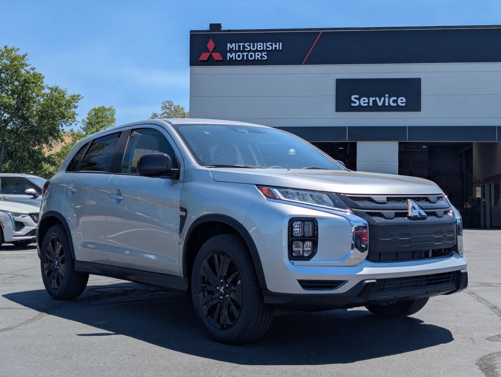 2026 Mitsubishi Outlander Sport LE