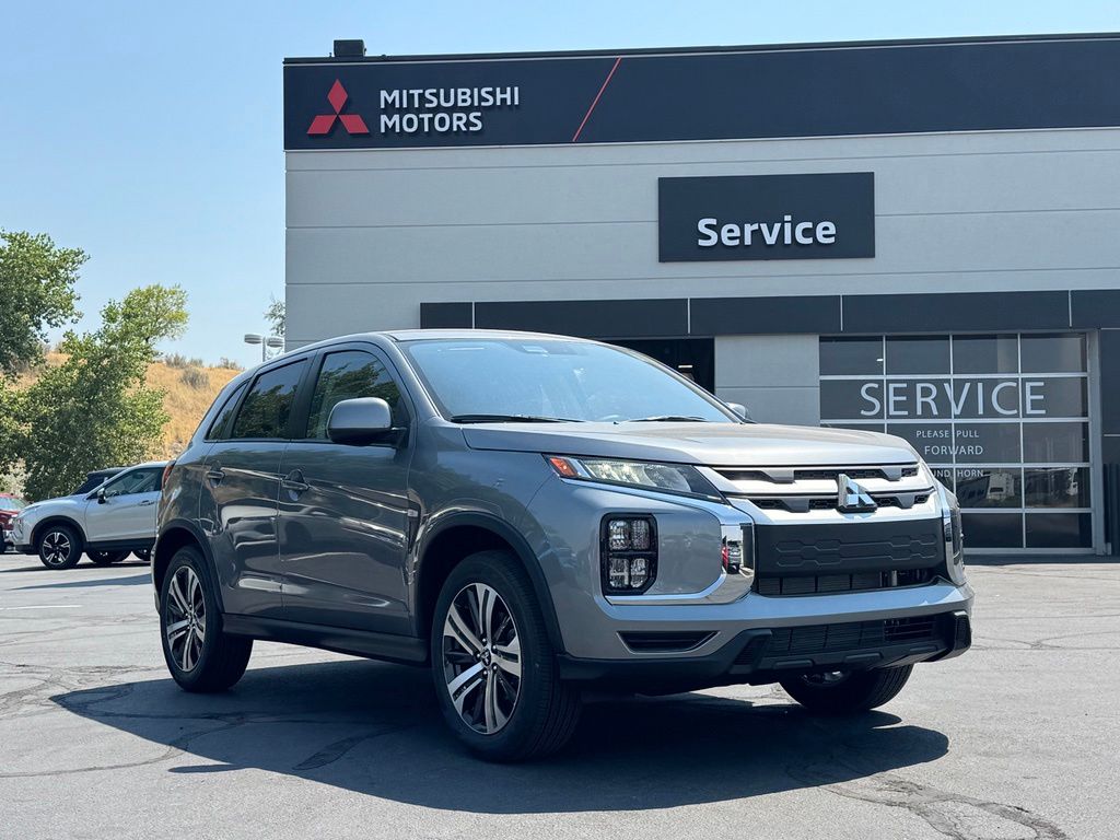 2027 Mitsubishi Outlander Sport ES