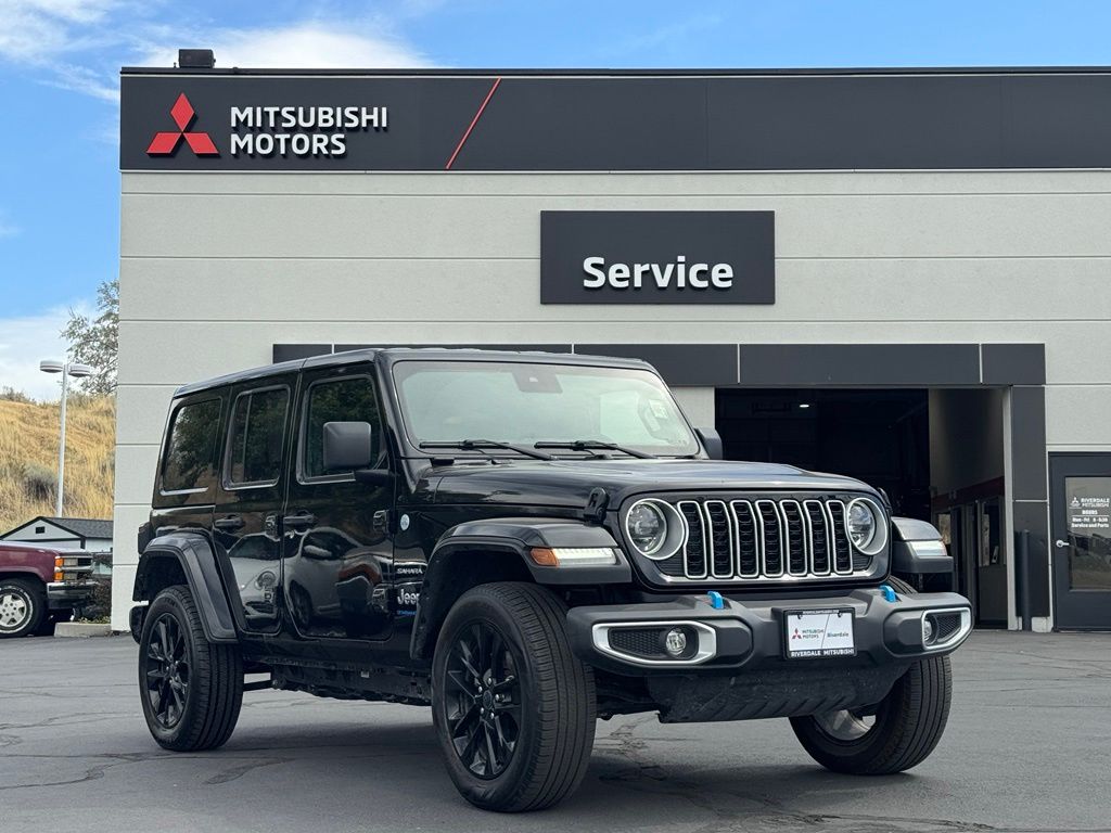 2024 Jeep Wrangler 4xe Sahara SUV