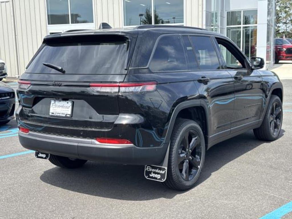 New 2026 Jeep Grand Cherokee Limited 4x4 Sport Utility