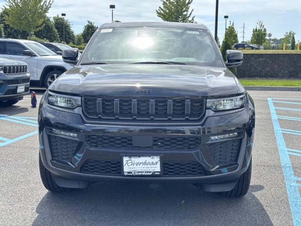 New 2026 Jeep Grand Cherokee Limited 4x4 Sport Utility