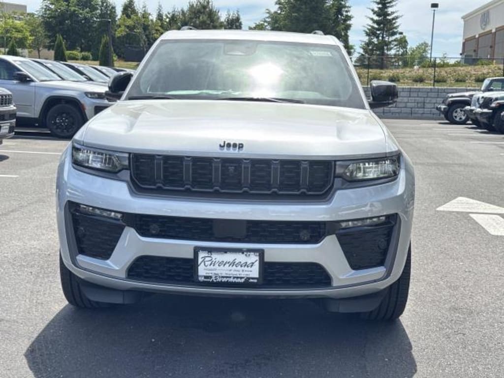 New 2026 Jeep Grand Cherokee Limited Reserve 4x4 Sport Utility