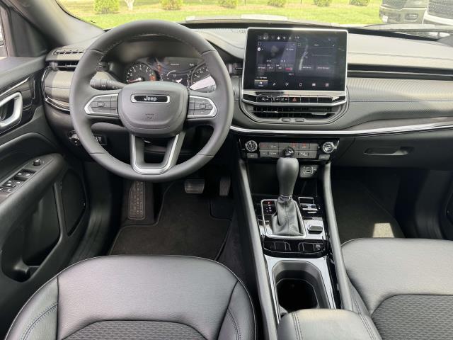 2026 Jeep Compass Latitude Altitude - Photo 10