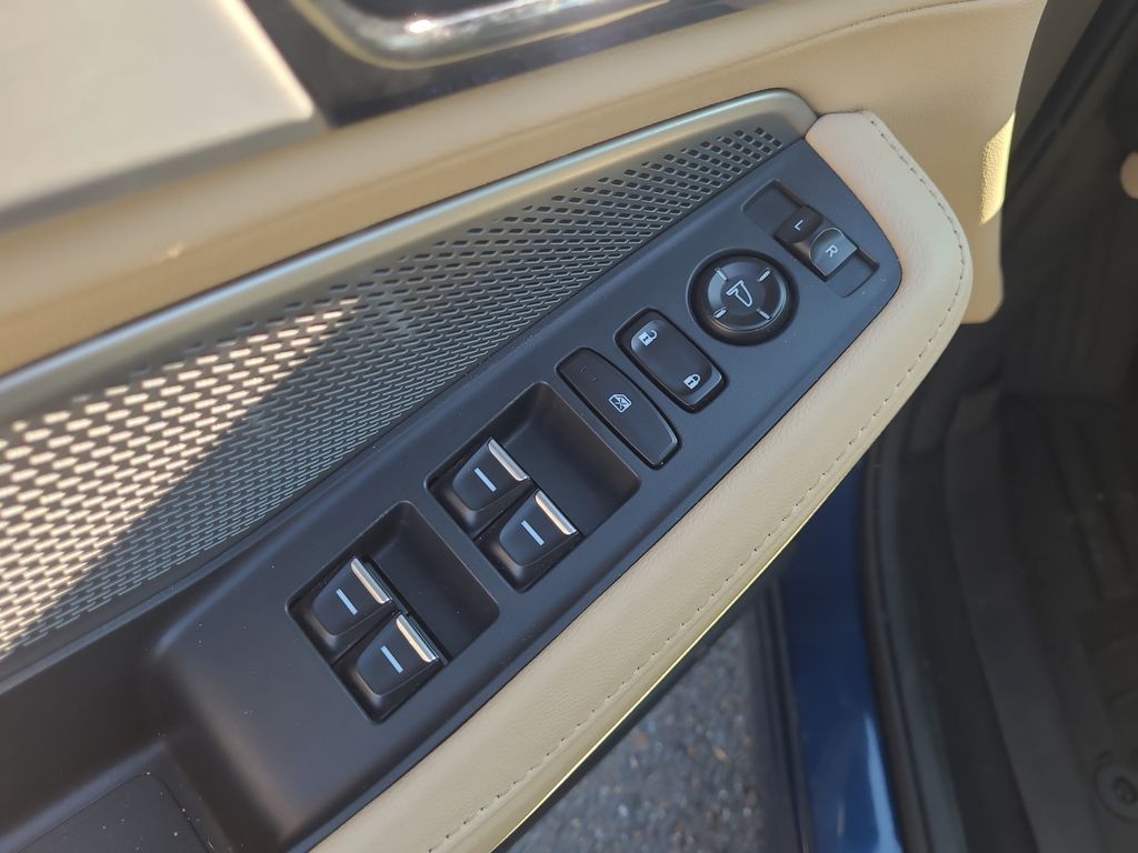 2025 Acura MDX Base - Photo 23