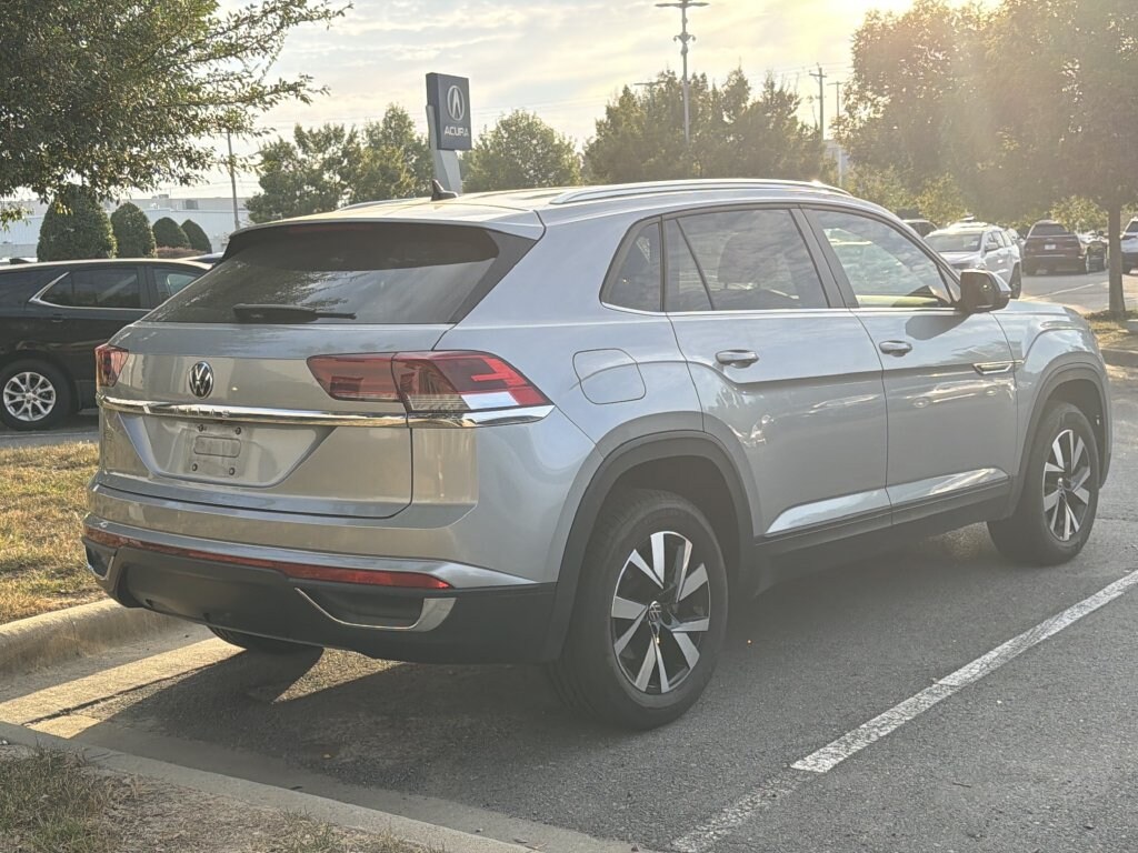 Used 2023 Volkswagen Atlas Cross Sport 2.0T SE SUV