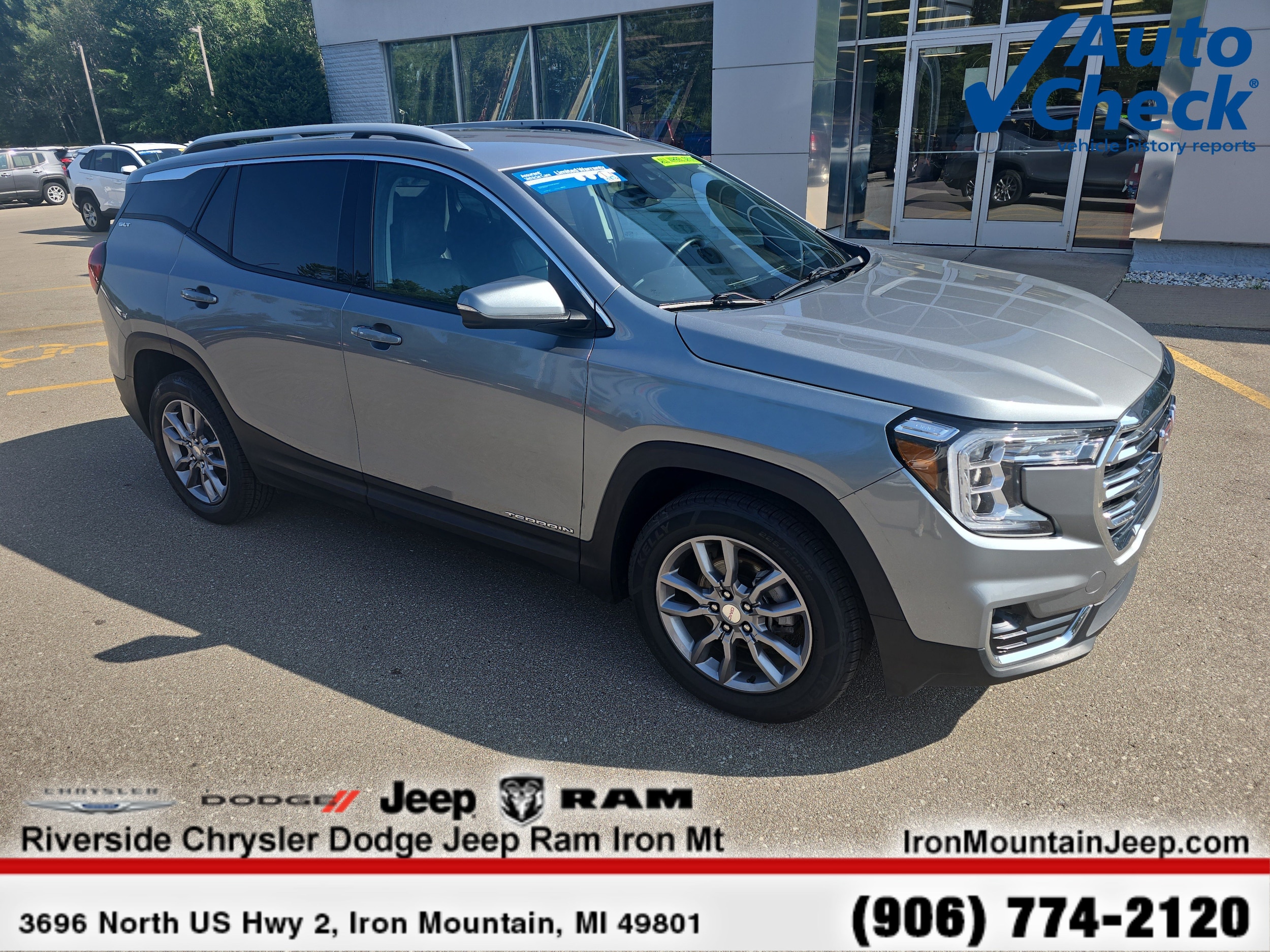 2024 GMC Terrain SLT