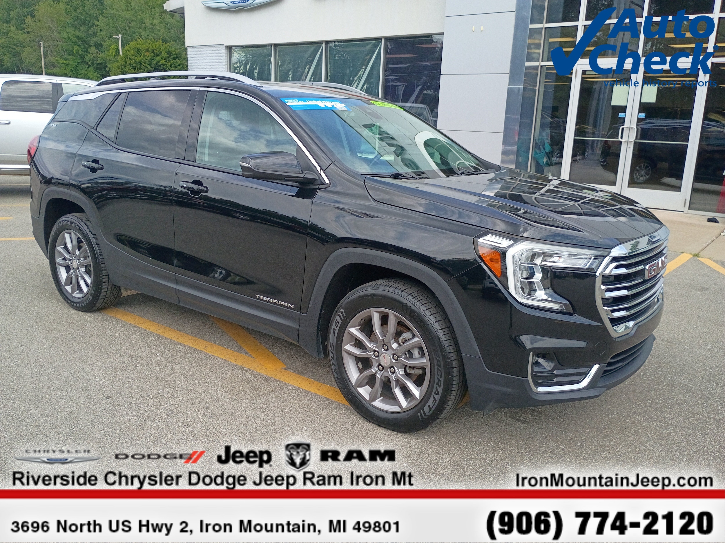 2024 GMC Terrain SLT
