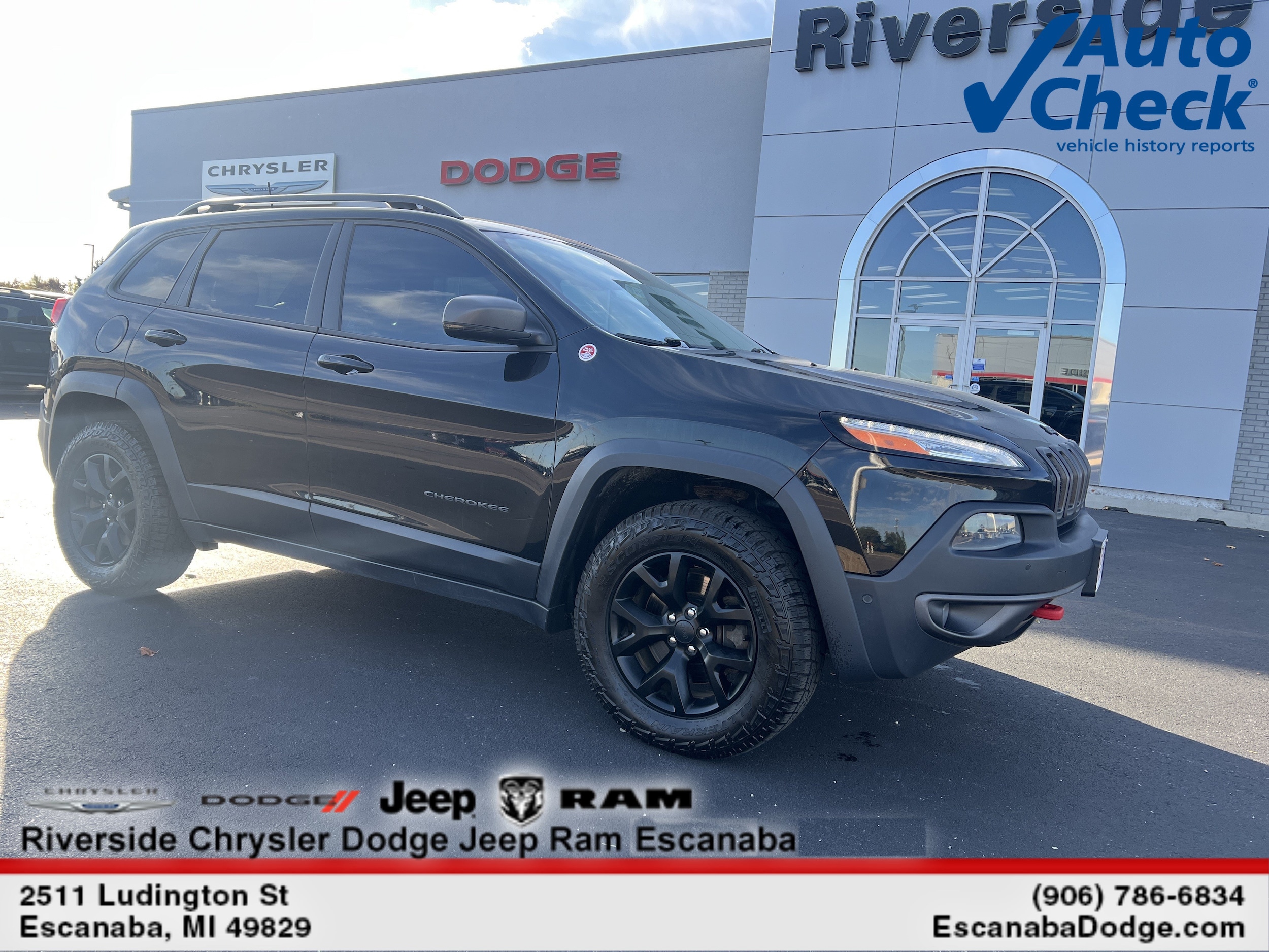 2018 Jeep Cherokee Trailhawk Leather Plus