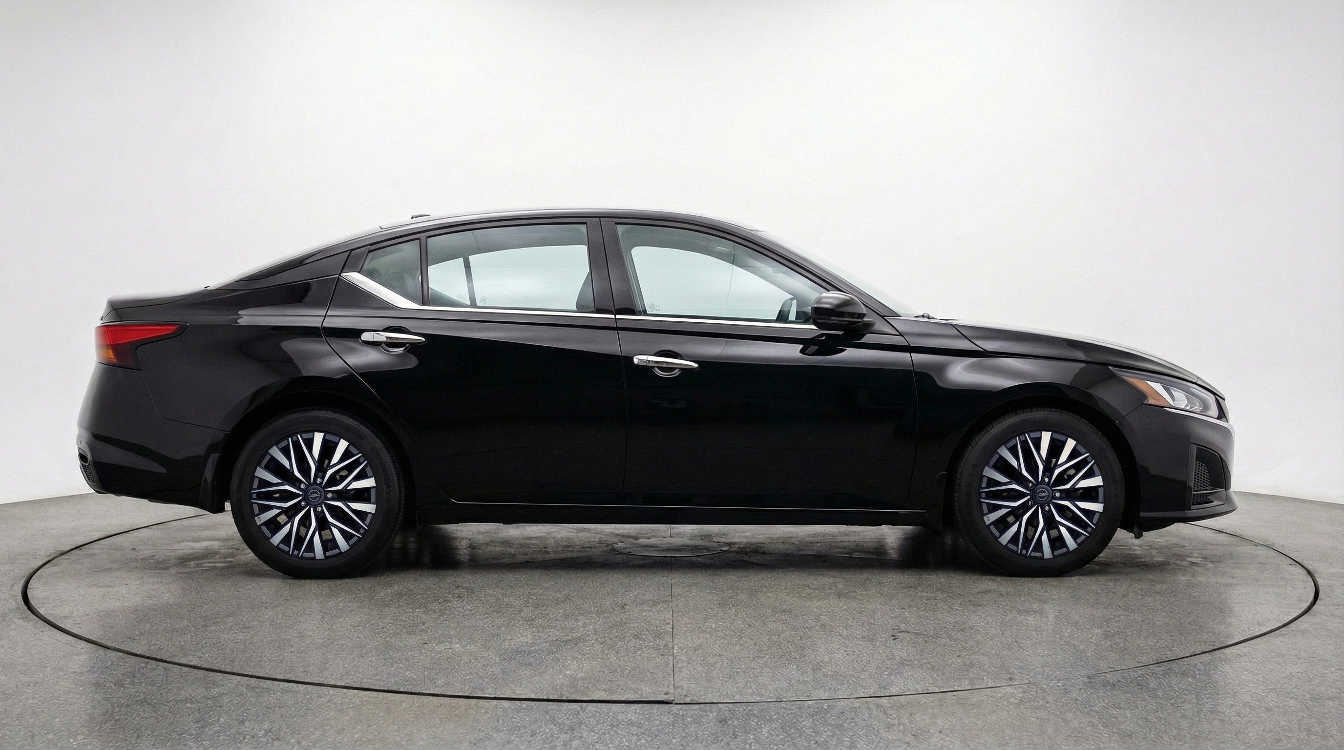 Thumbnail: 2025 Nissan Altima - 11