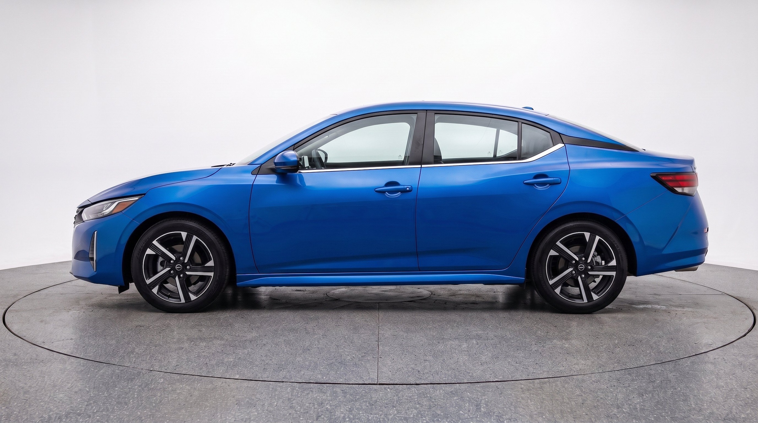 Thumbnail: 2025 Nissan Sentra - 5