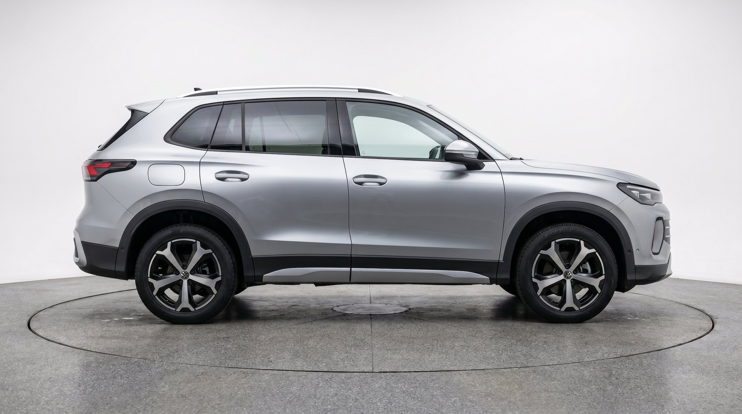 Thumbnail: 2026 Volkswagen Tiguan - 10