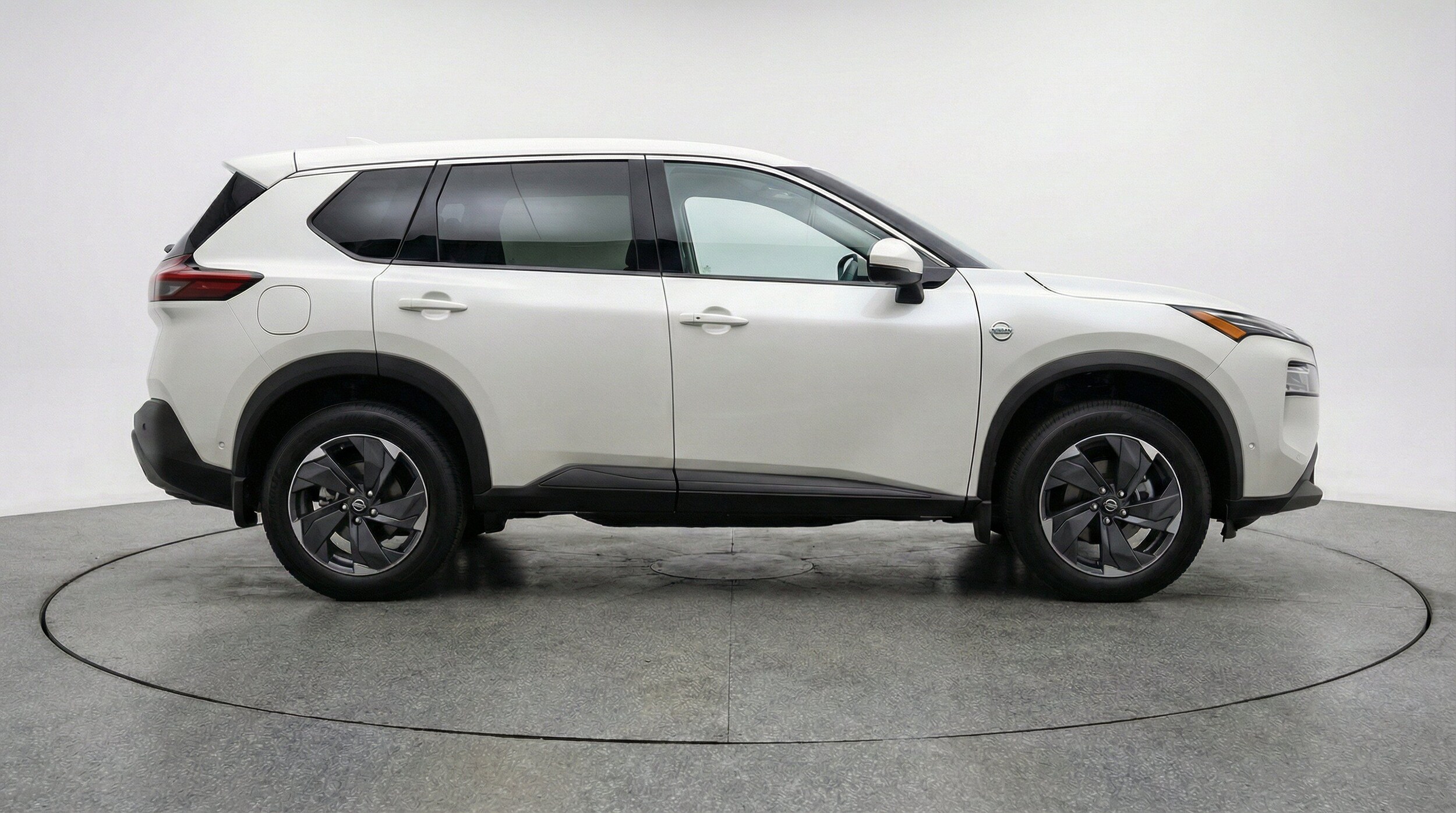Thumbnail: 2025 Nissan Rogue - 10